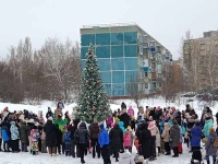 В микрорайонах города начался марафон новогодних мероприятий на свежем воздухе