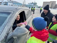 Женщин-водителей поздравляли с Международным женским днем