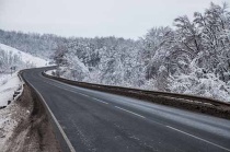 Погода не балует, Госавтоинспекция призывает водителей не ездить на дальние расстояния